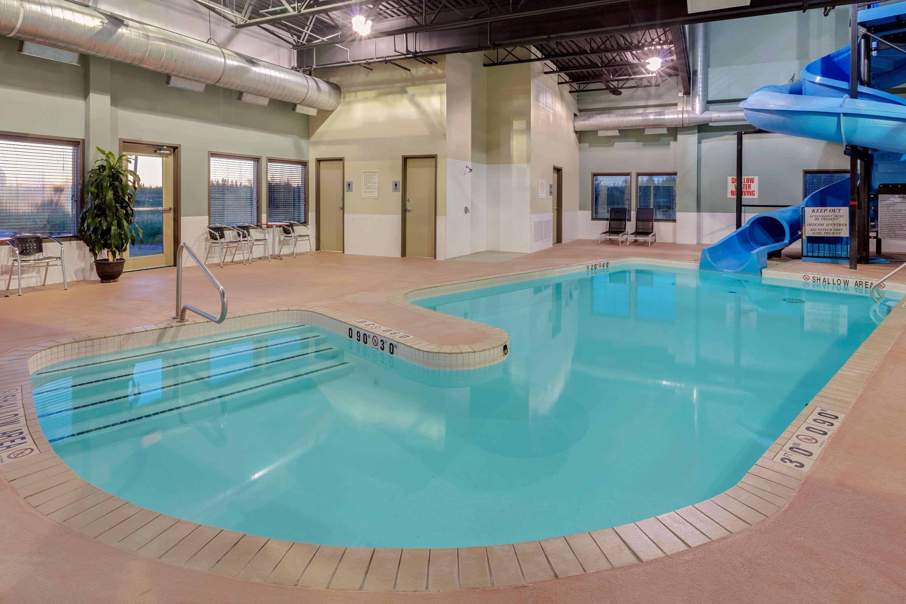 Super 8 By Wyndham Kapuskasing Hotell Eksteriør bilde