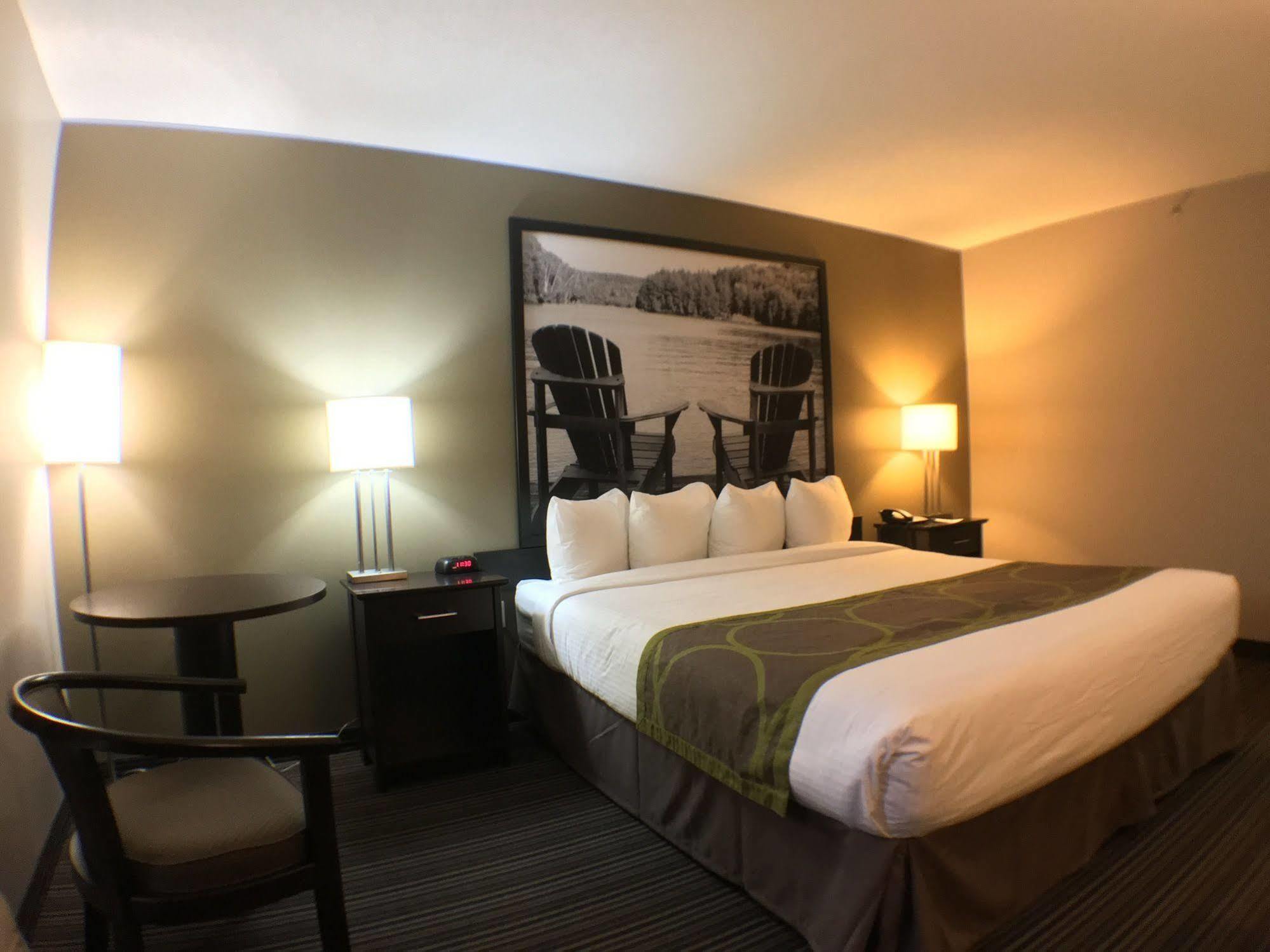 Super 8 By Wyndham Kapuskasing Hotell Eksteriør bilde